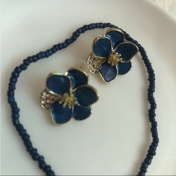 Marble blue flower large stud earrings + bead bracelet - Picture 1 of 5
